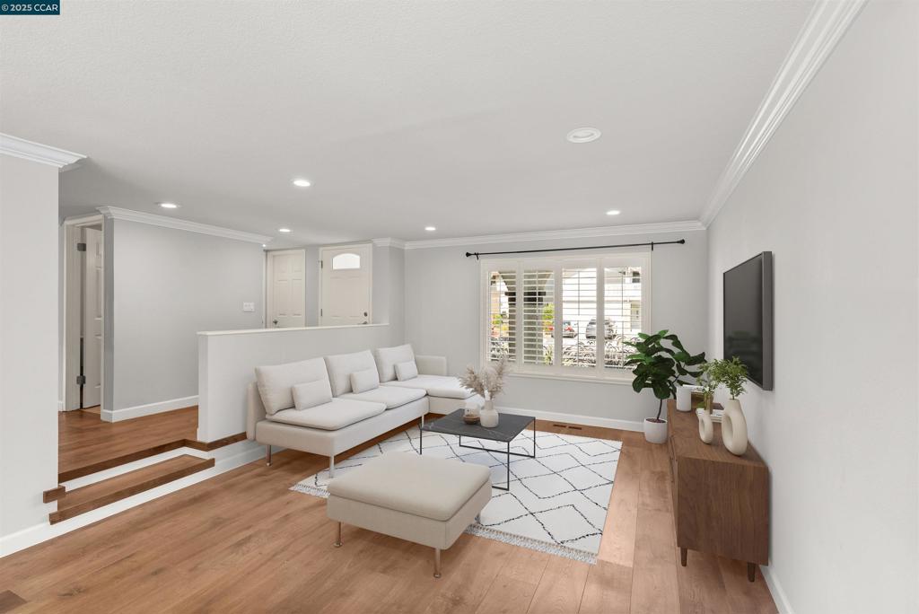 CROSSINGS - Residential