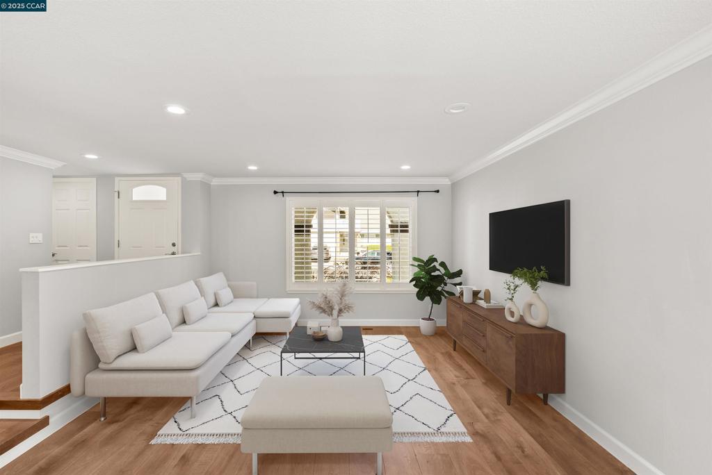 CROSSINGS - Residential