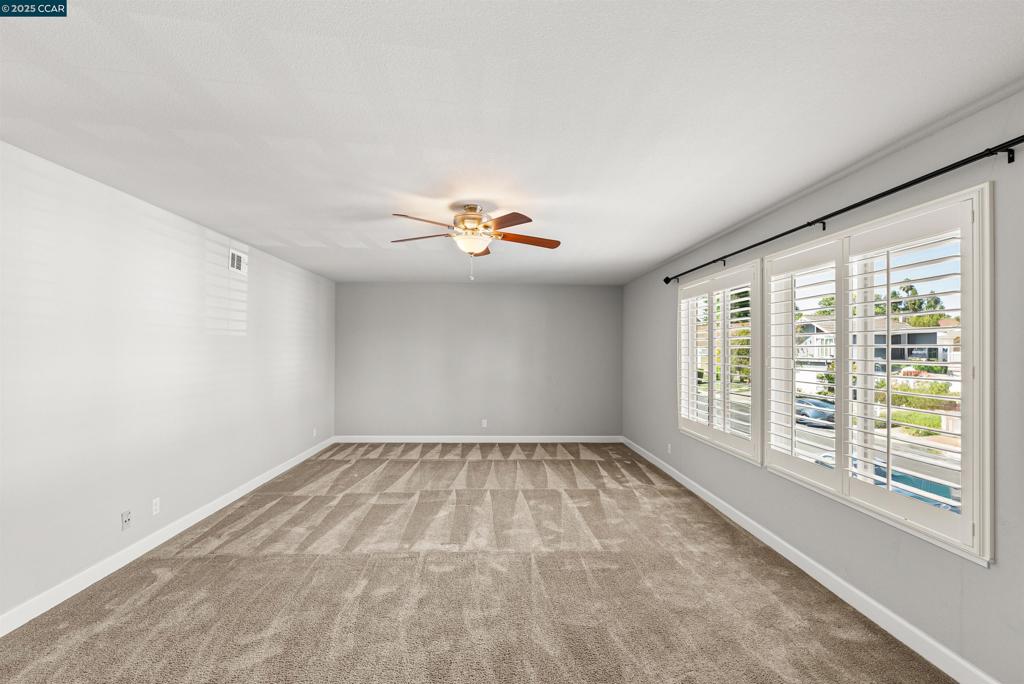 CROSSINGS - Residential