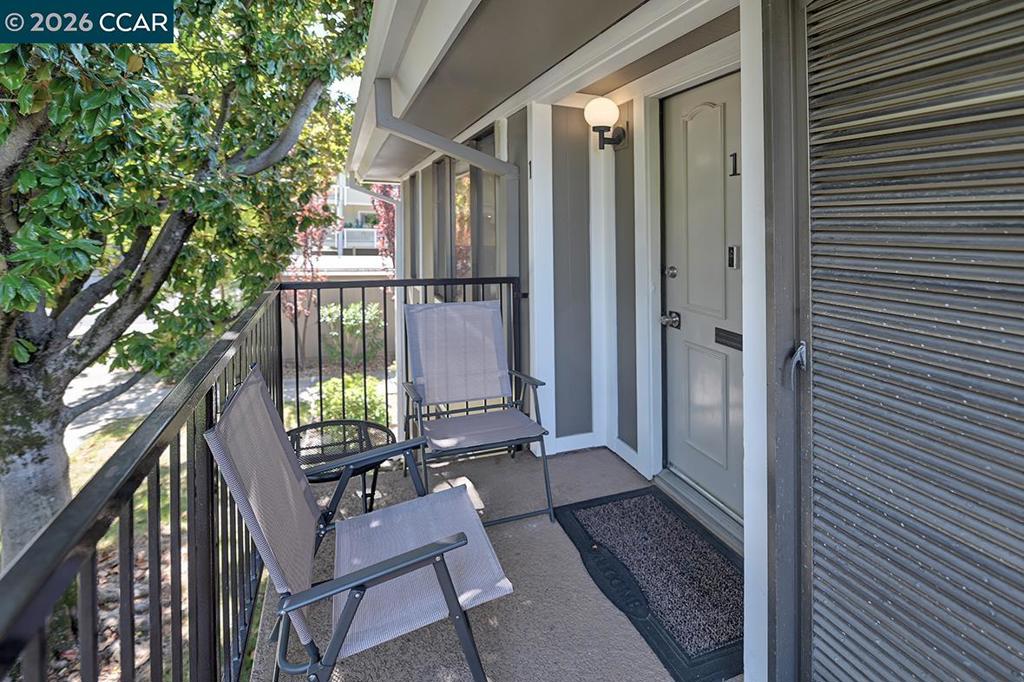 2716 Tice Creek 1