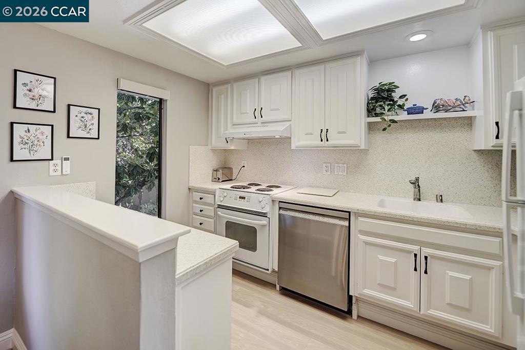 2716 Tice Creek 1