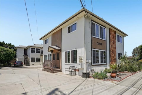 Photo of 23209 Arlington Avenue, Torrance, CA 90501 (MLS # SB26149936)