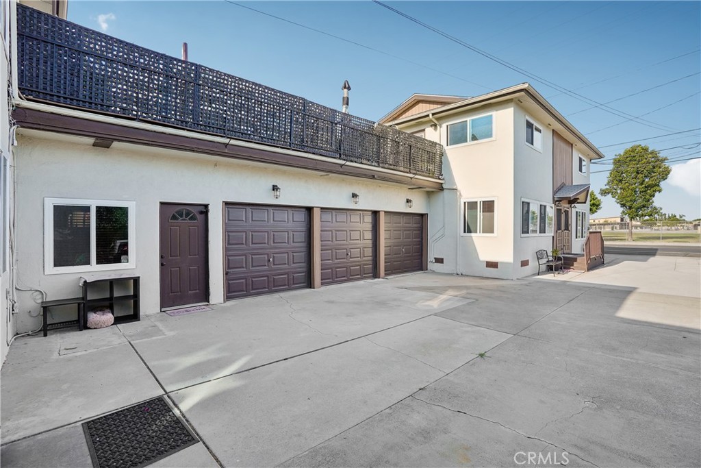 23209 Arlington Avenue