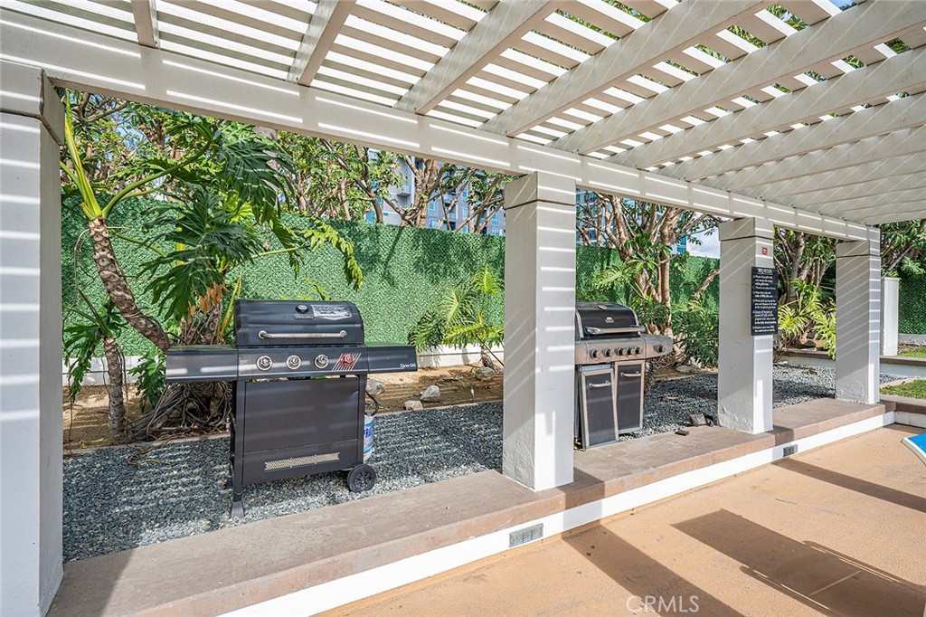 Downtown (DT) - Residential Lease