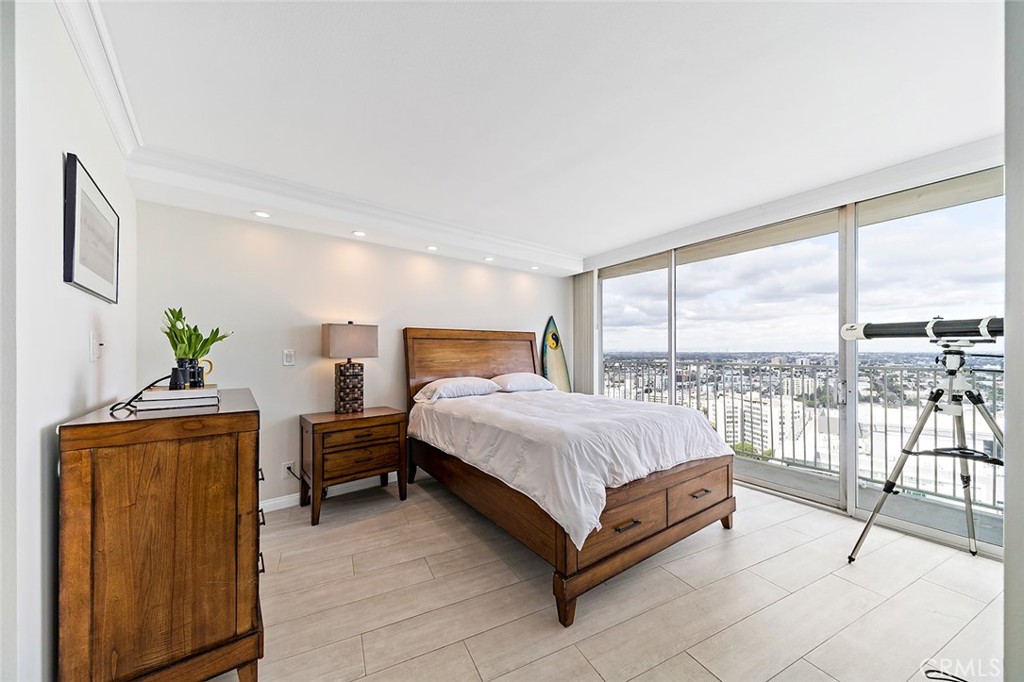 Downtown (DT) - Residential Lease