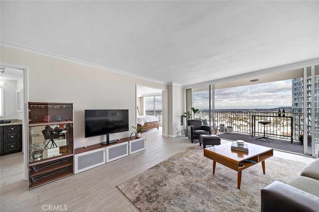 Downtown (DT) - Residential Lease