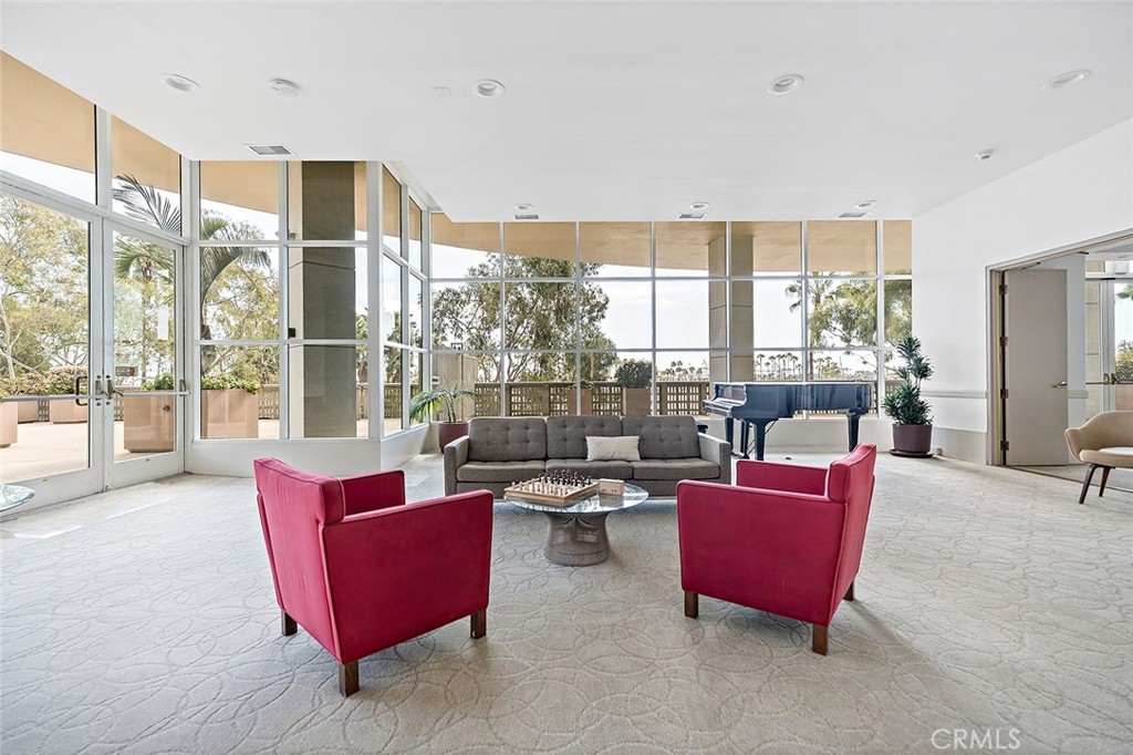 Downtown (DT) - Residential Lease