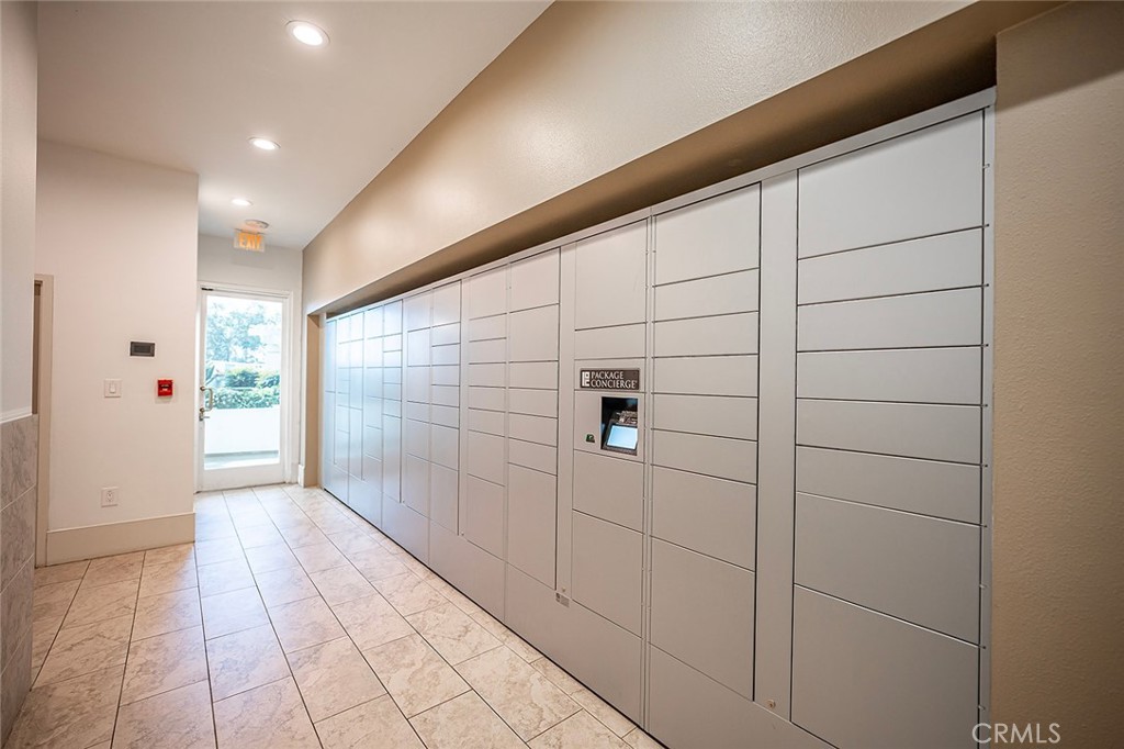 Downtown (DT) - Residential Lease