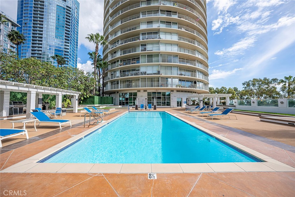 Downtown (DT) - Residential Lease