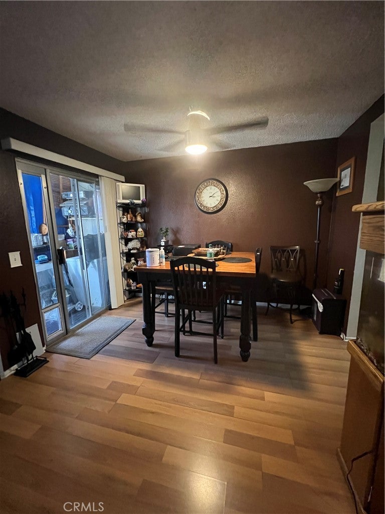 2393 S Reservoir