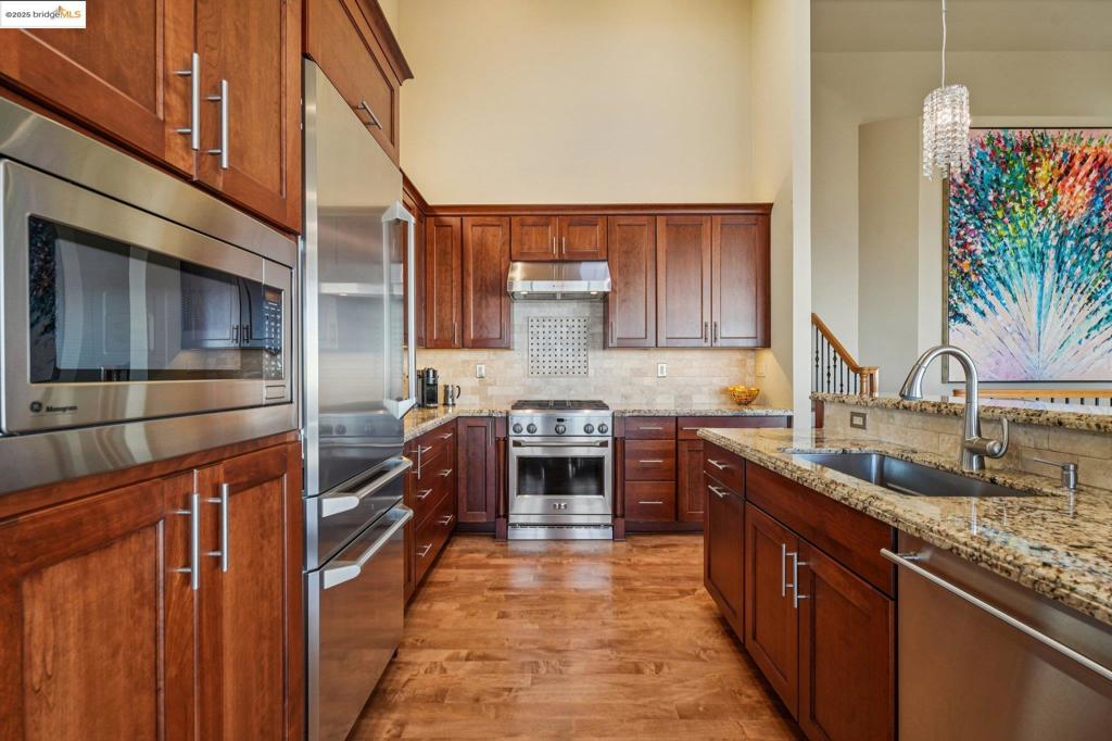 HILLER HIGHLANDS - Residential