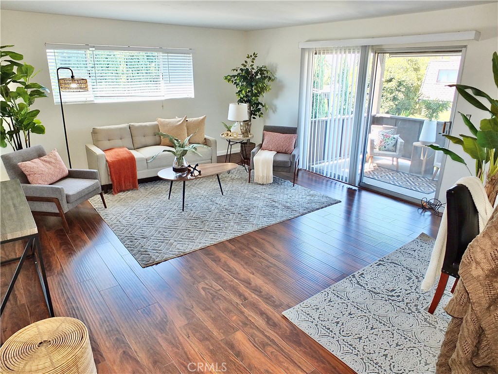 3933 N Virginia Road 308