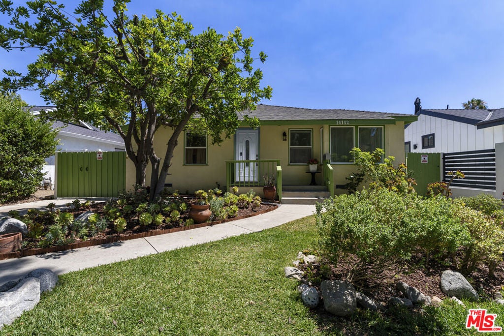 14142 Hortense Street, Los Angeles CA 91423