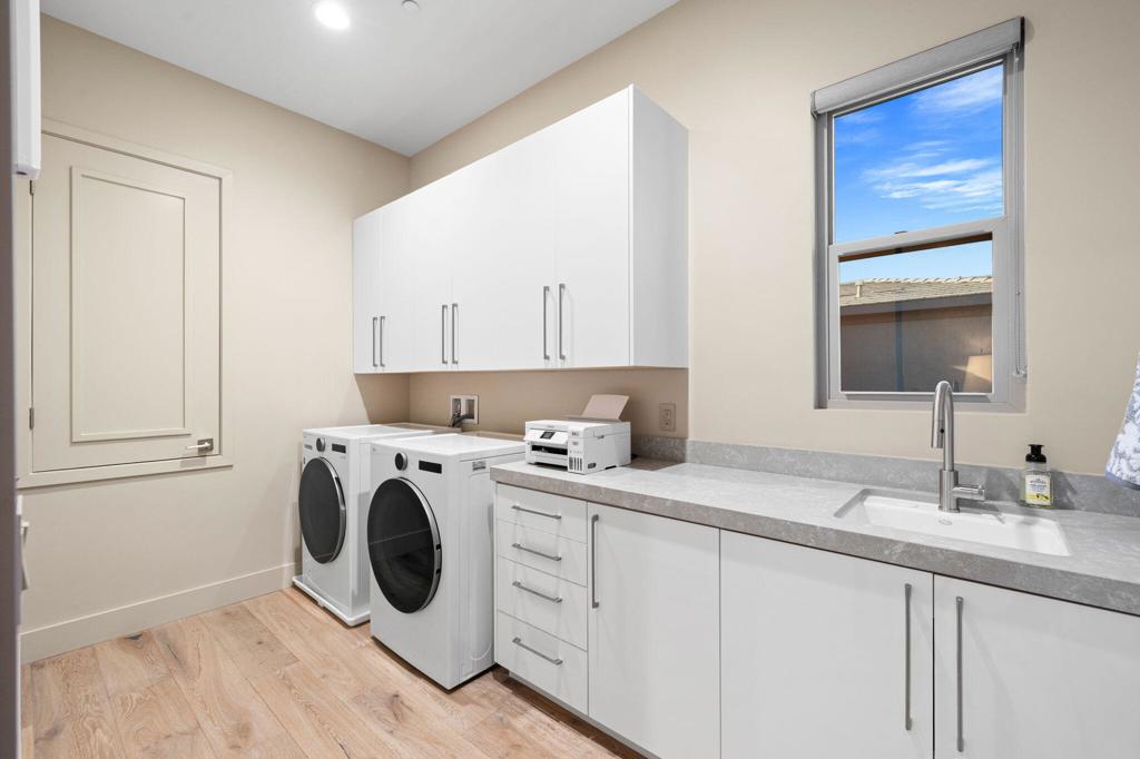 The Retreat at DW - Residential