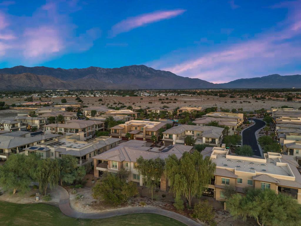 The Retreat at DW - Residential