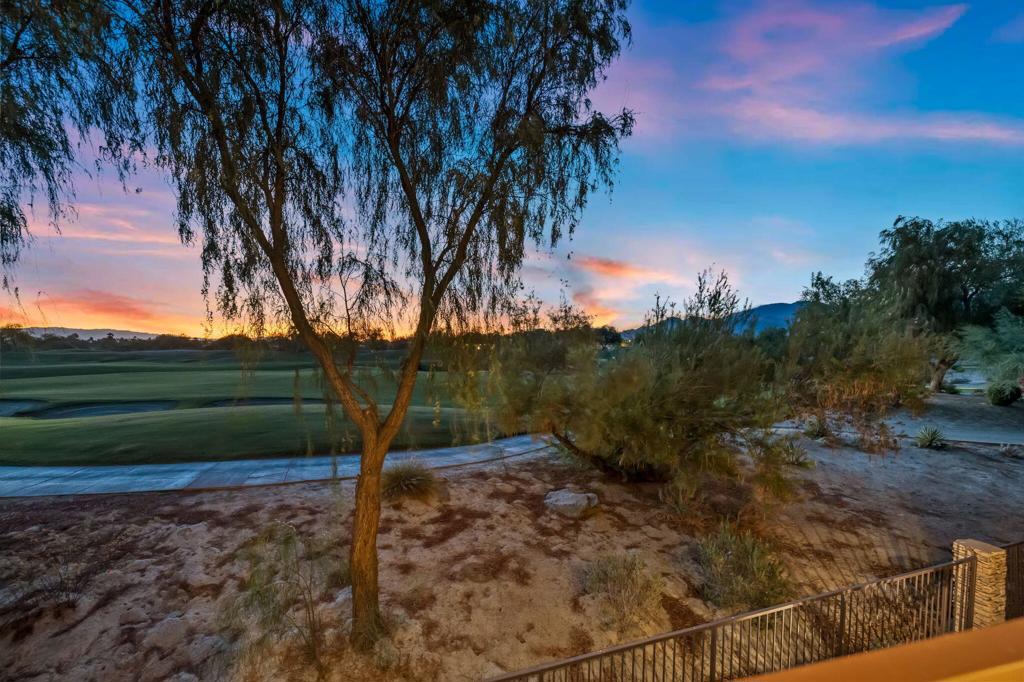 The Retreat at DW - Residential