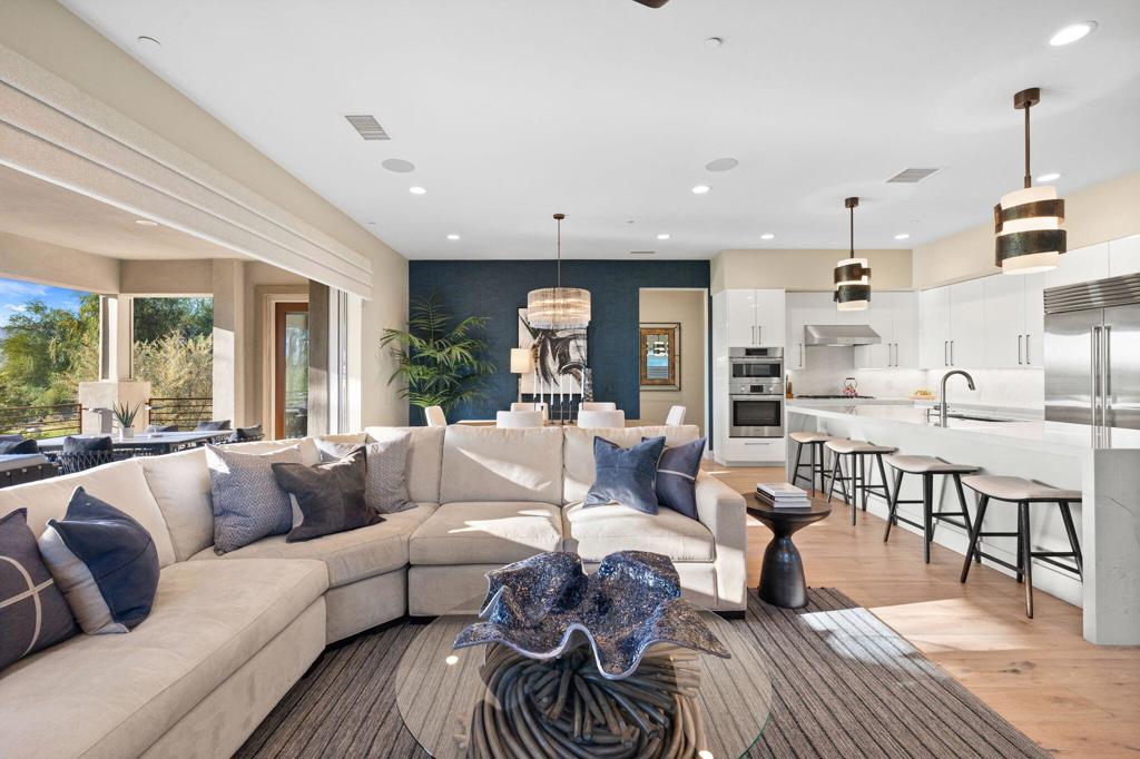 The Retreat at DW - Residential