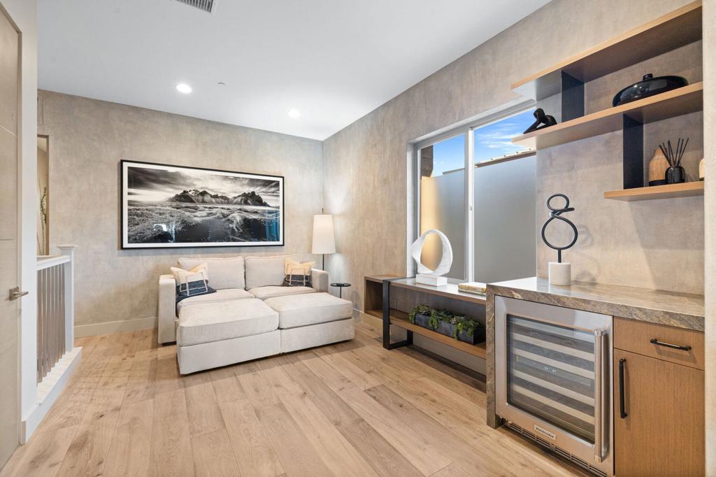 The Retreat at DW - Residential