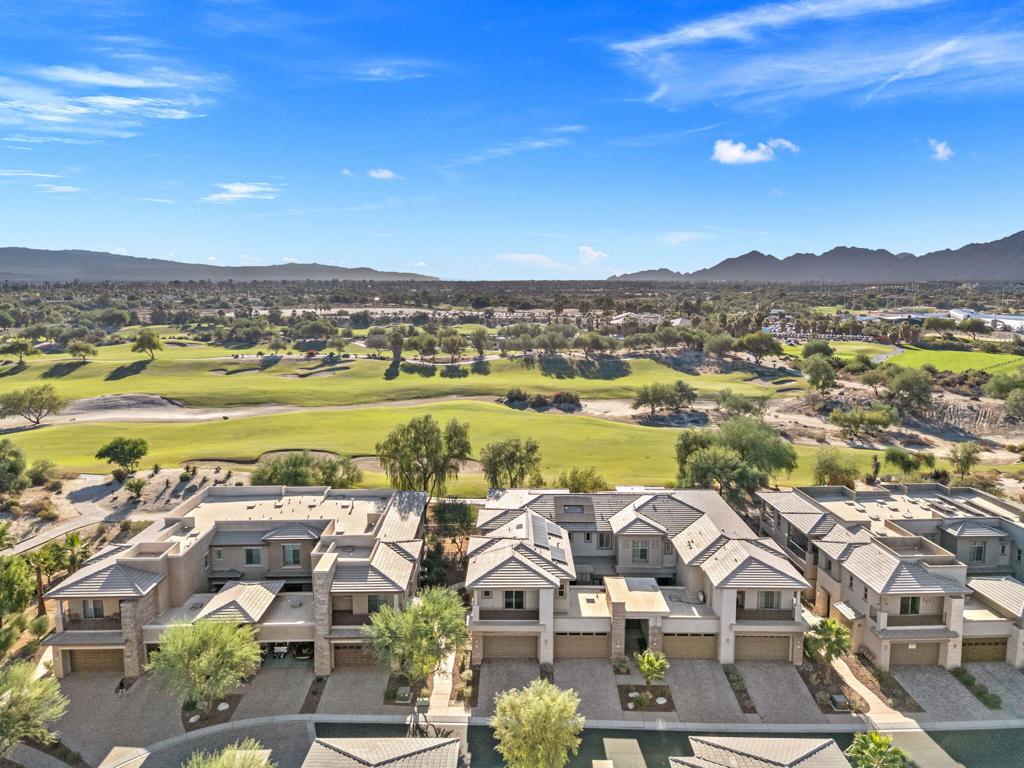 The Retreat at DW - Residential