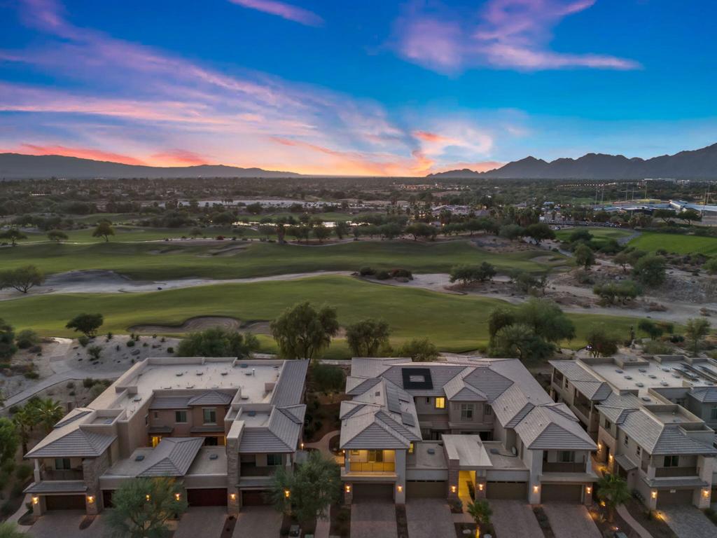 The Retreat at DW - Residential