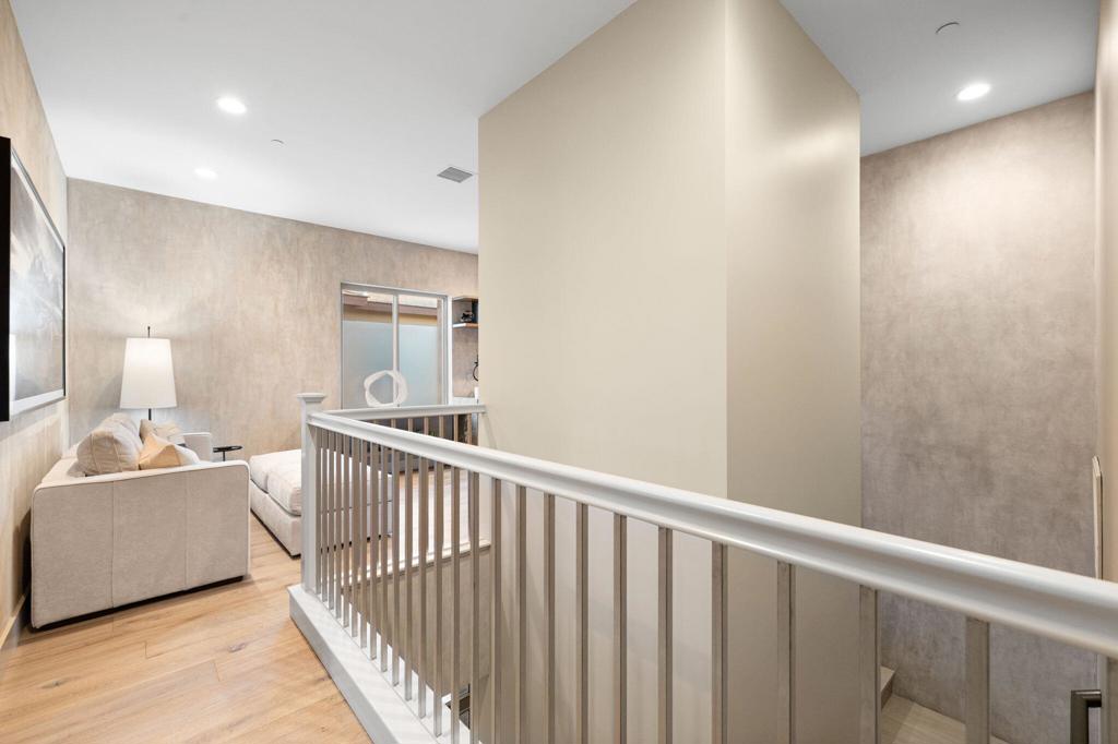 The Retreat at DW - Residential