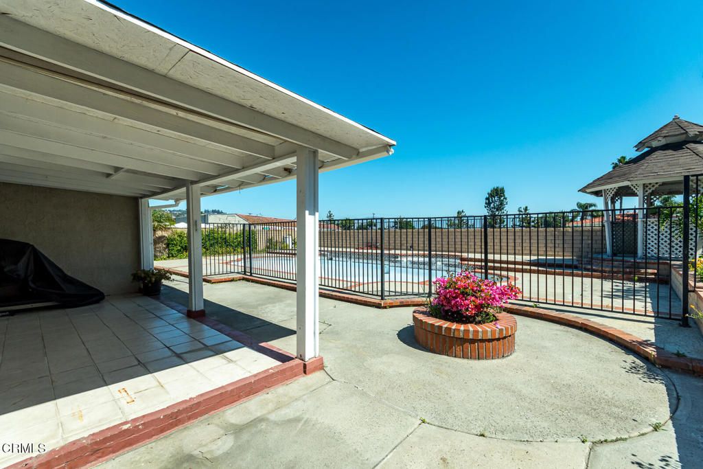 listing image 130729499545039643826