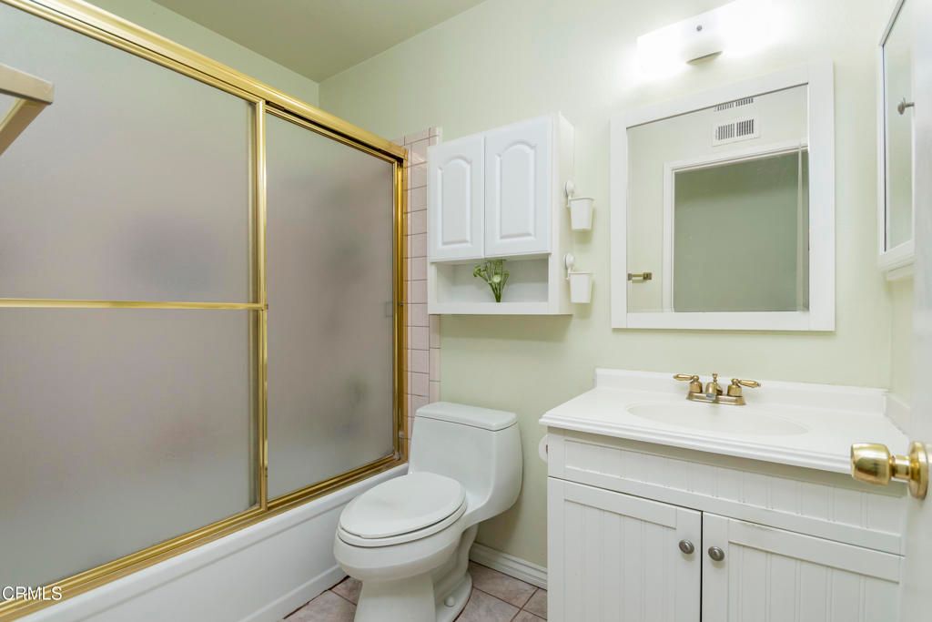 listing image 130727315533192448818