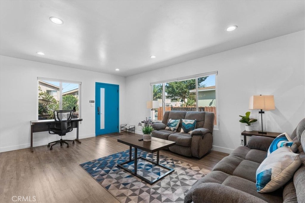 1738 W 144th