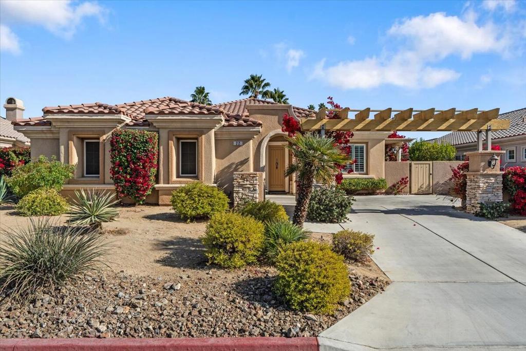 Vista Mirage - Residential