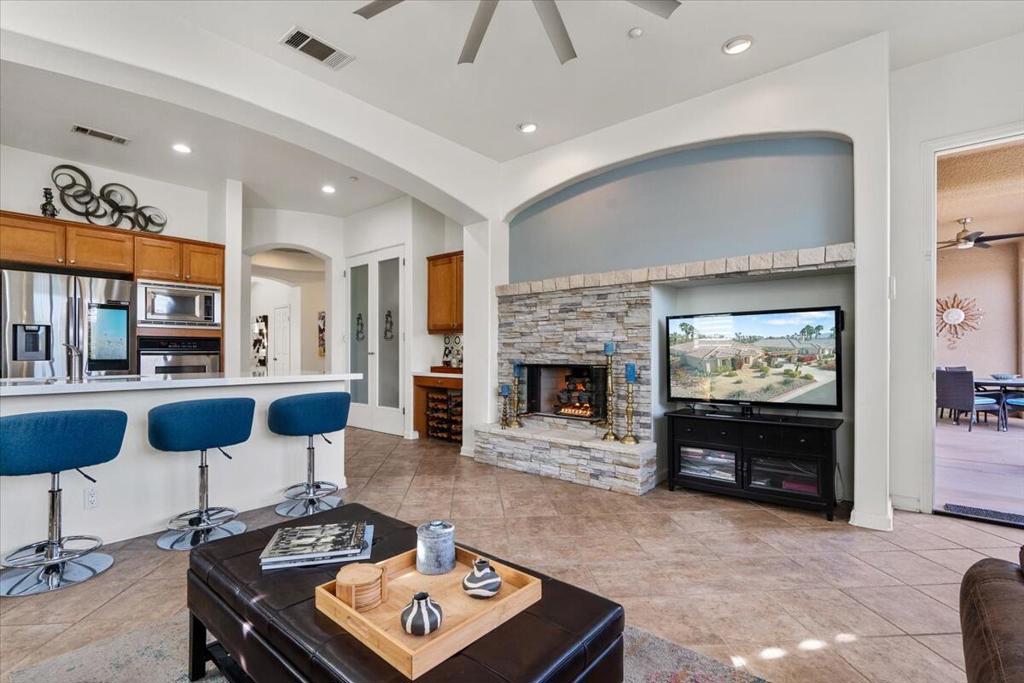 Vista Mirage - Residential