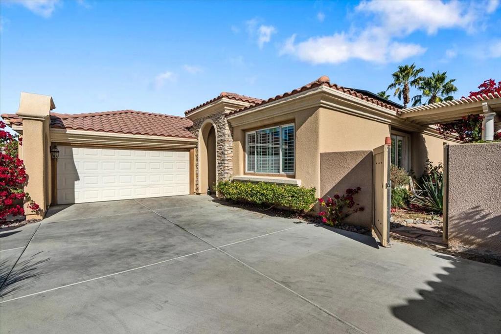 Vista Mirage - Residential