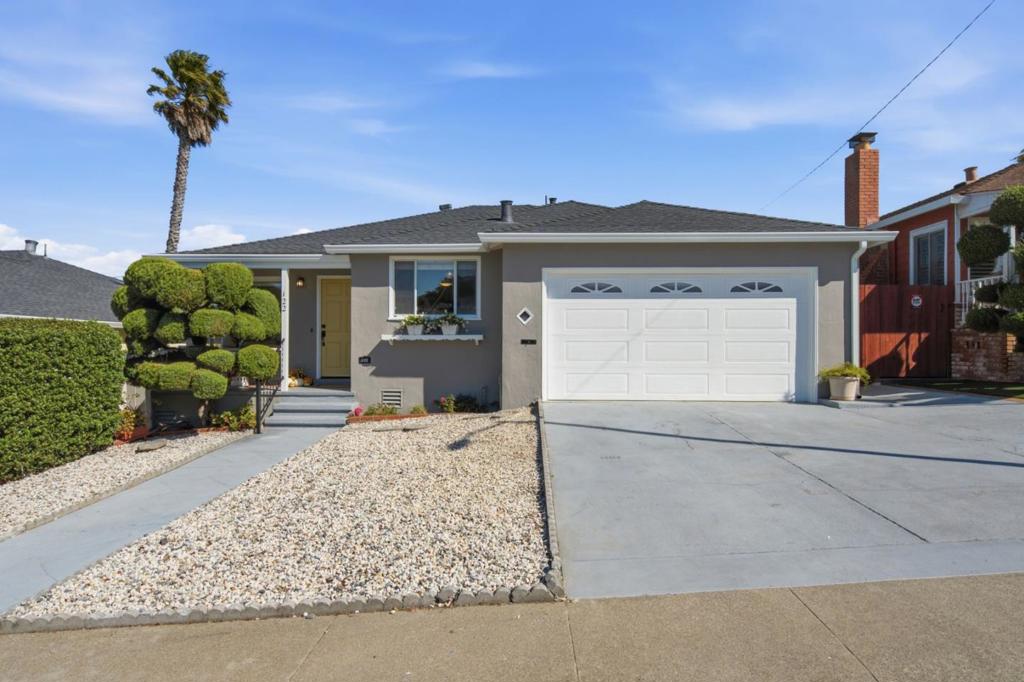 122 Sherwood Way