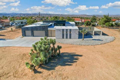 Photo of 58654 Piedmont Drive, Yucca Valley, CA 92284 (MLS # 219135163DA)