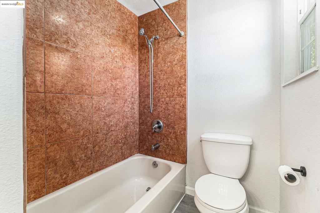 CONTRA LOMA - Residential