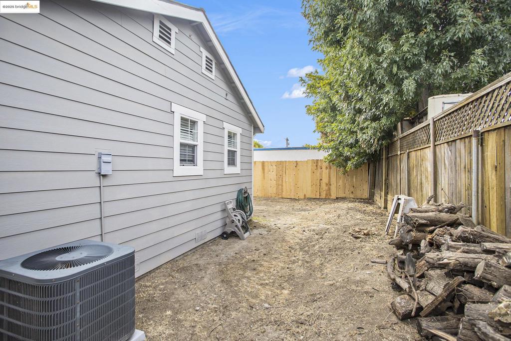 CONTRA LOMA - Residential