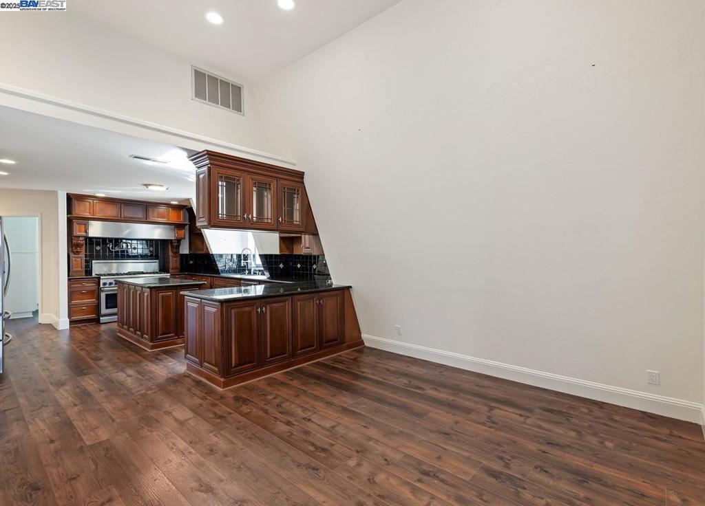 Not Listed - Residential