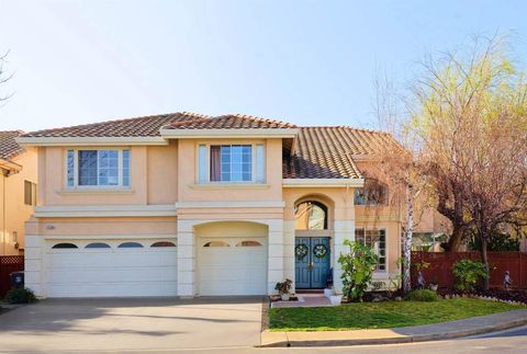 Photo of 15109 15109 Shining Star Ln Ln, San Leandro, CA 94579 (MLS # 41123457)