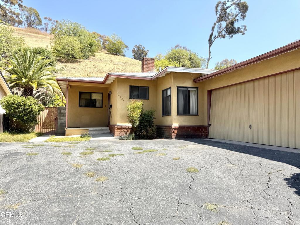 Welcome to this incredible opportunity in the highly sought after neighborhood of El Sereno! This special home was loved by the same owner for over 60 years and is now ready for its next chapter. This home has an ideal layout providing the perfect canvas for buyers or investors looking to create their dream home.Close proximity to Debs Park and just a quick approx six-minute drive to Highland Park's popular restaurants and shops, this property offers both convenience and potential.