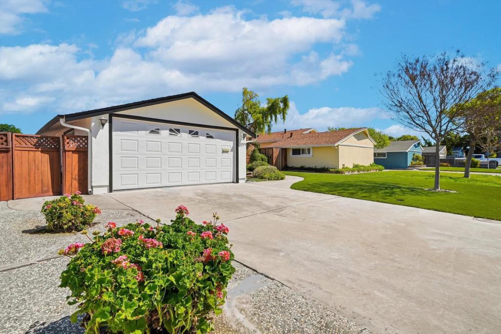 2177 Santa Cruz Avenue