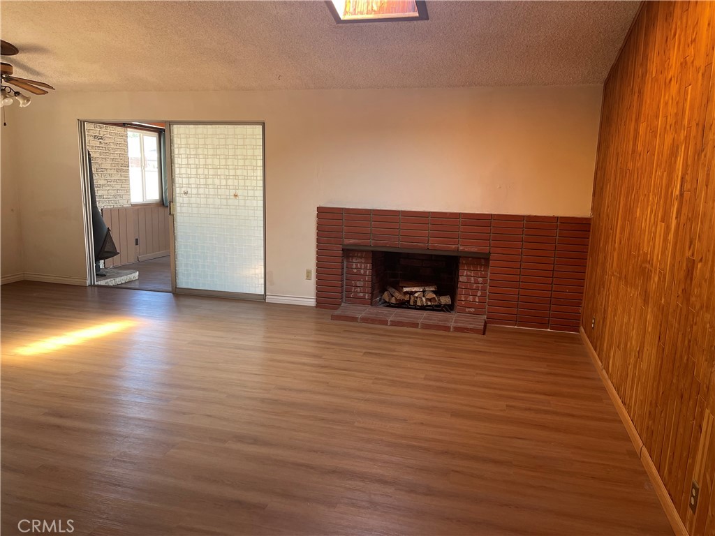 5809 Los Alamos Street