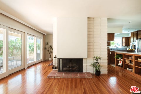 Photo of 6880 E Lees Way, Long Beach, CA 90815 (MLS # 26857891)