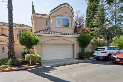 Photo of 231 Majorca Dr Dr, San Ramon, CA 94582 (MLS # 41149133)