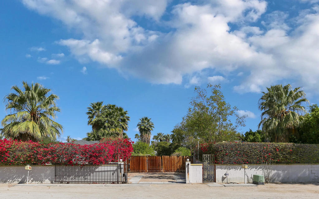 Movie Colony East - Residential