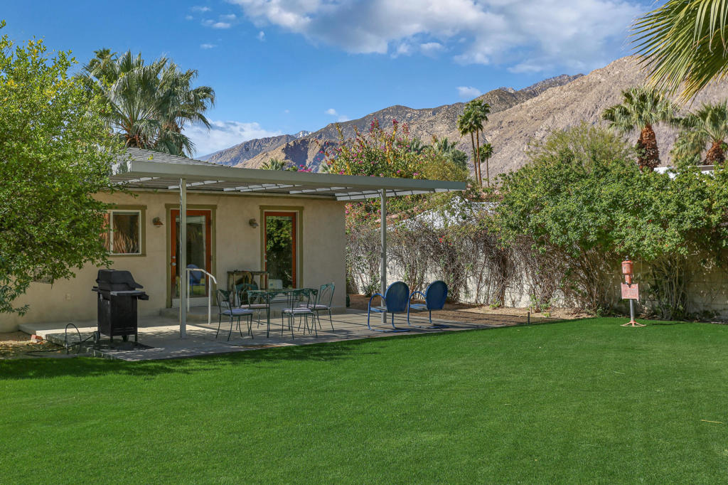 Movie Colony East - Residential