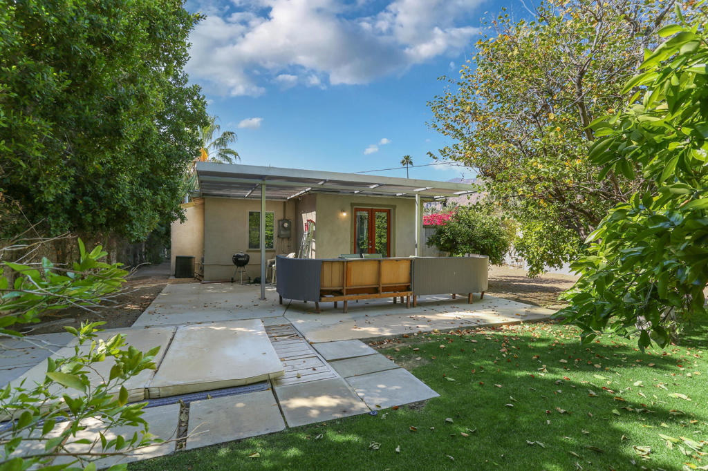 Movie Colony East - Residential