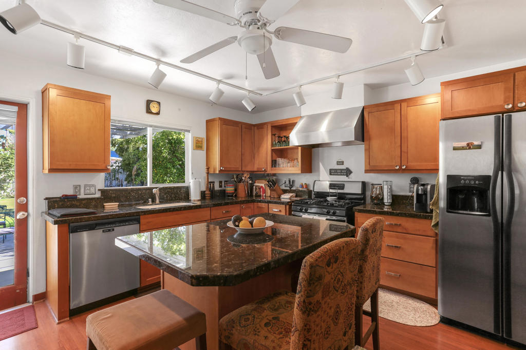 Movie Colony East - Residential