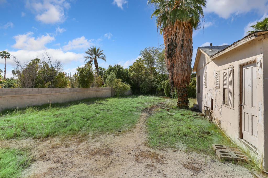 Movie Colony East - Residential