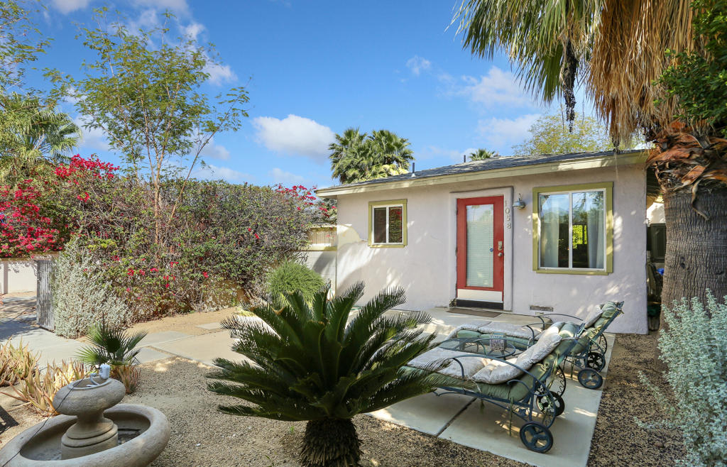 Movie Colony East - Residential