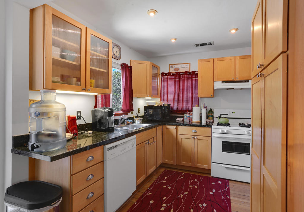 Movie Colony East - Residential