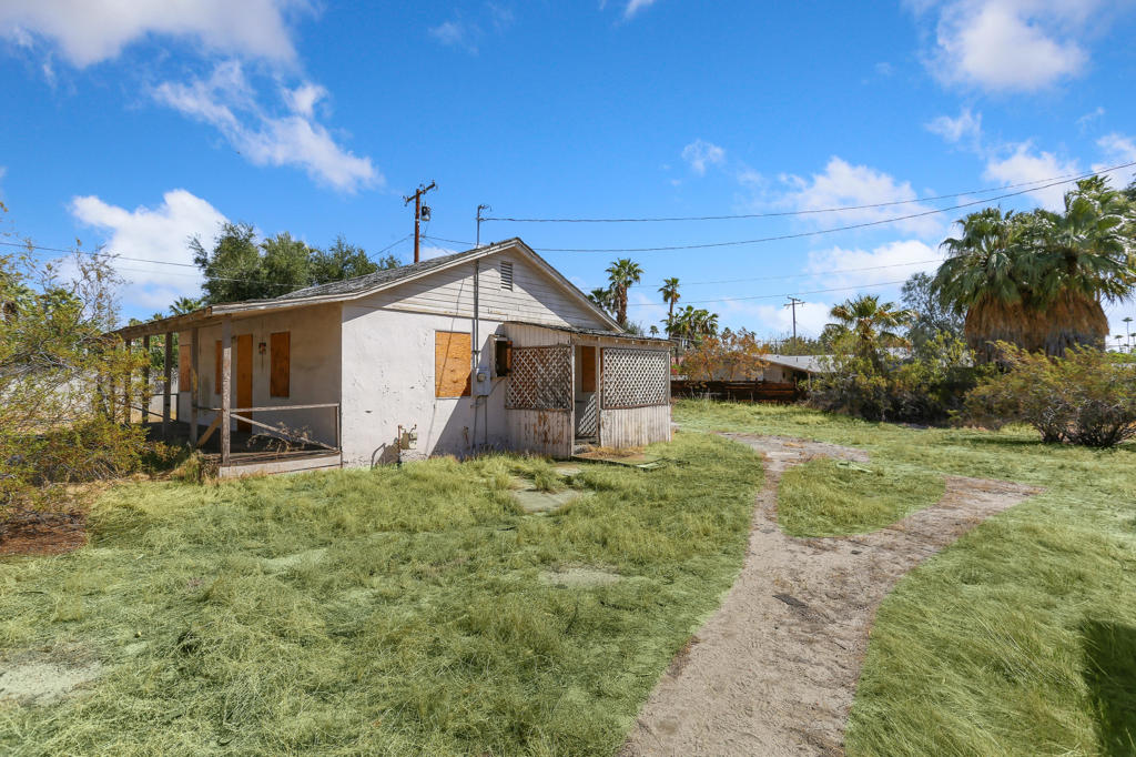 Movie Colony East - Residential